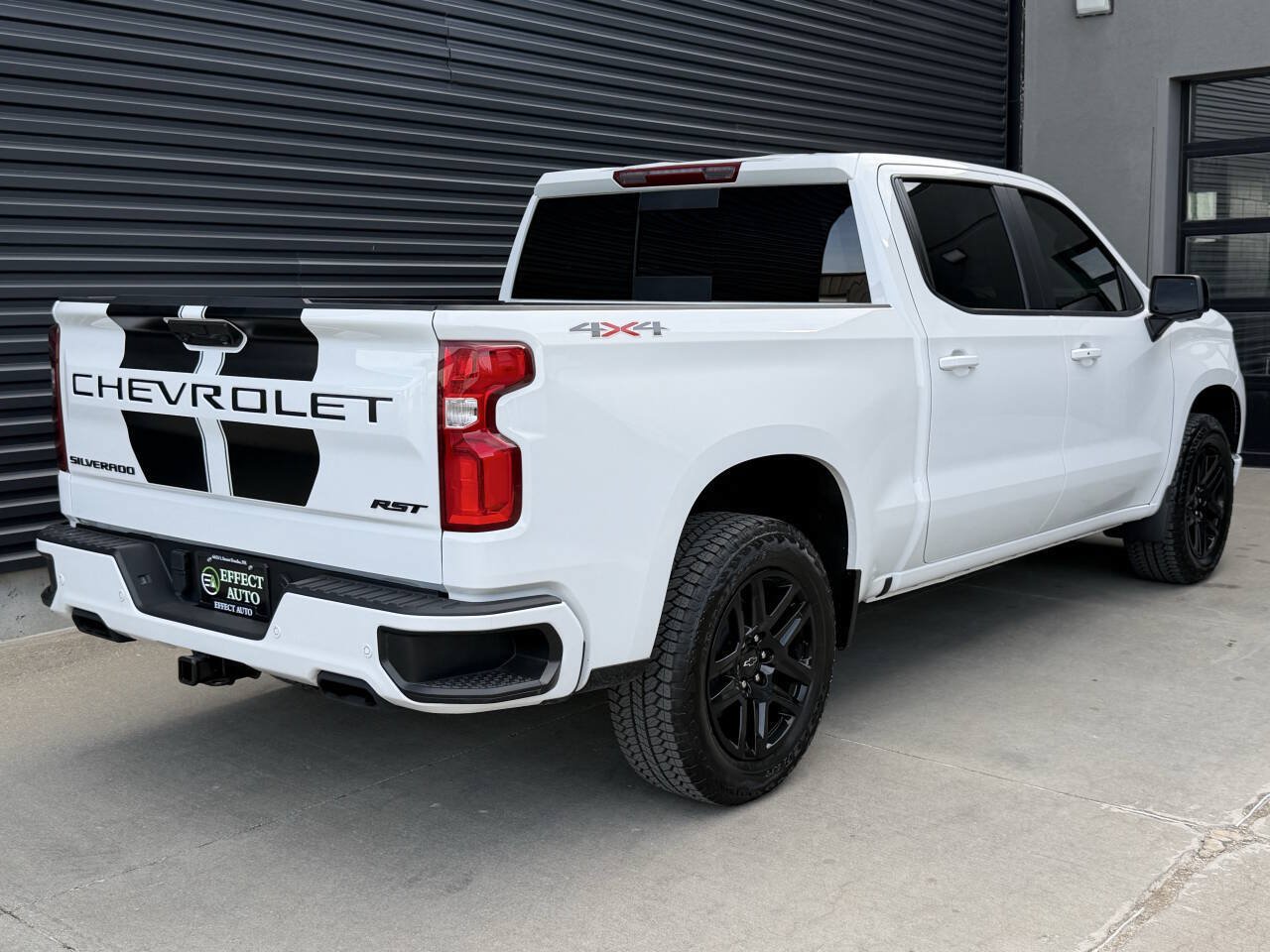 Used 2024 Chevrolet Silverado 1500 RST w/ Rally Edition AWD/4WD image 11