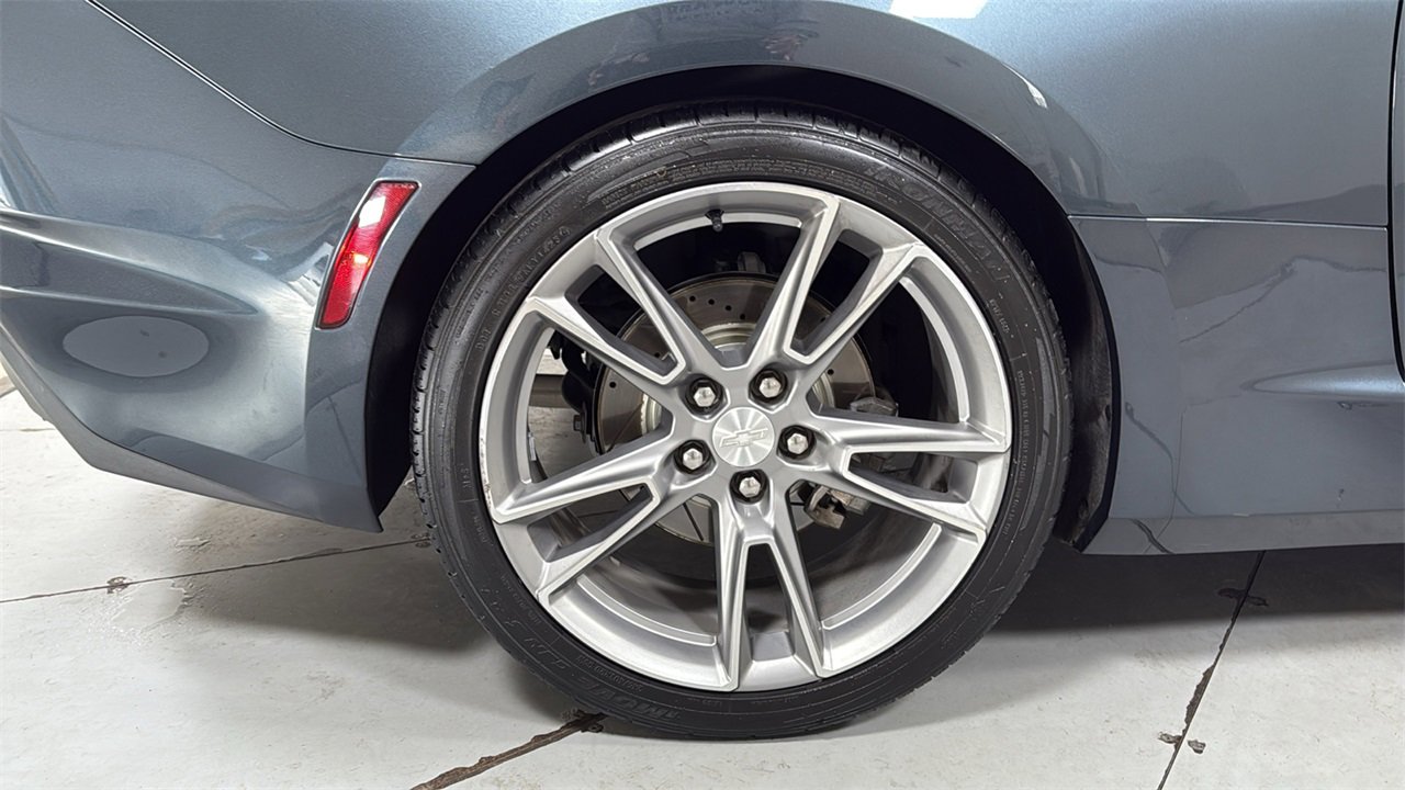 Used 2020 Chevrolet Camaro LT w/ RS Package image 22