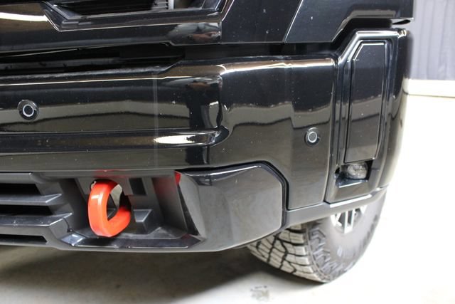 Used 2025 GMC Sierra 2500 AT4X AWD/4WD image 7