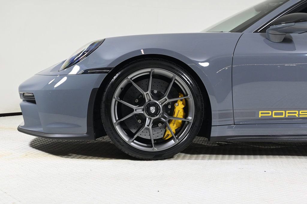 Used 2023 Porsche 911 GT3 image 32