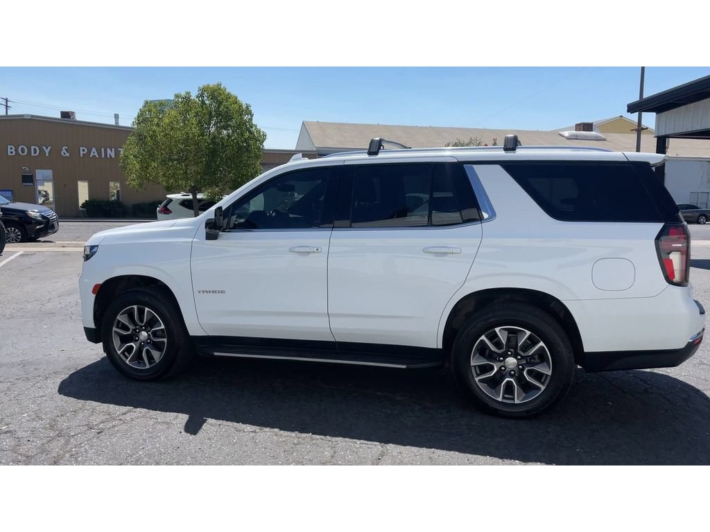 Certified 2022 Chevrolet Tahoe LT w/ Luxury Package AWD/4WD image 8