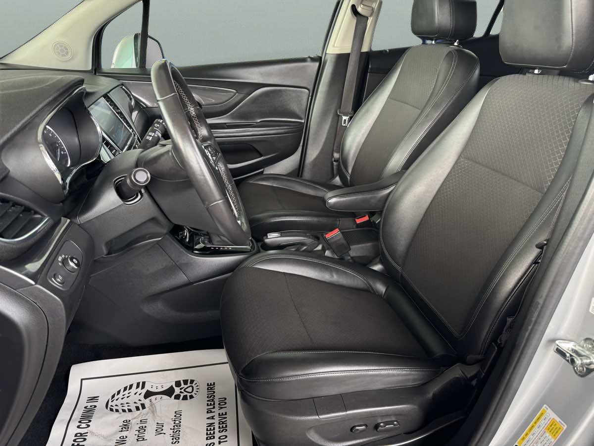 Used 2018 Buick Encore Preferred image 6