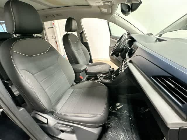 Used 2023 Volkswagen Taos SE w/ Panoramic Sunroof Package AWD/4WD image 22