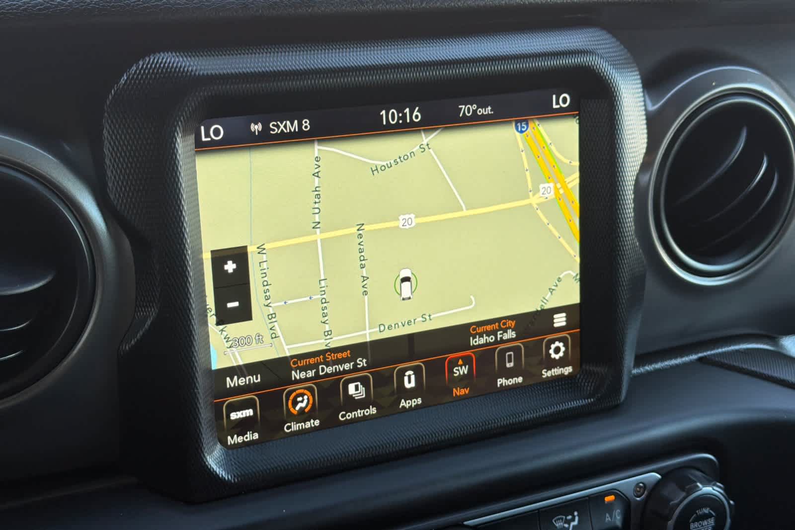 Used 2023 Jeep Gladiator Sport AWD/4WD image 18