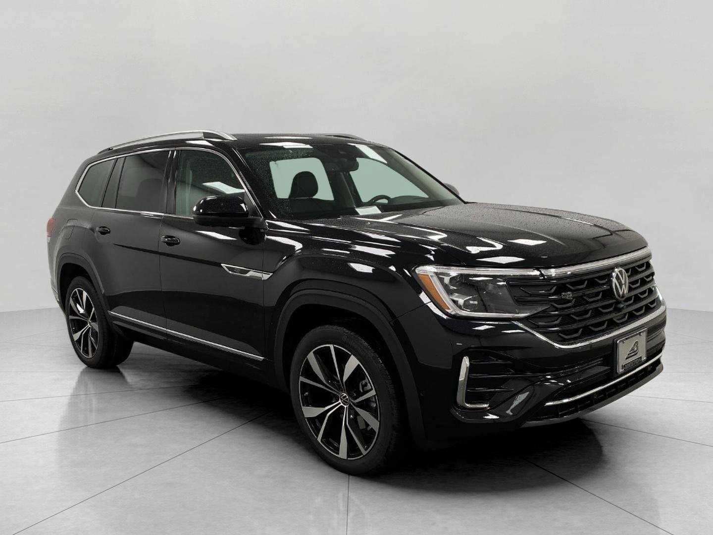 New 2026 Volkswagen Atlas SEL Premium R-Line image 1
