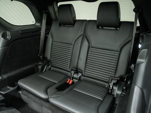 New 2026 Land Rover Discovery S AWD/4WD image 18