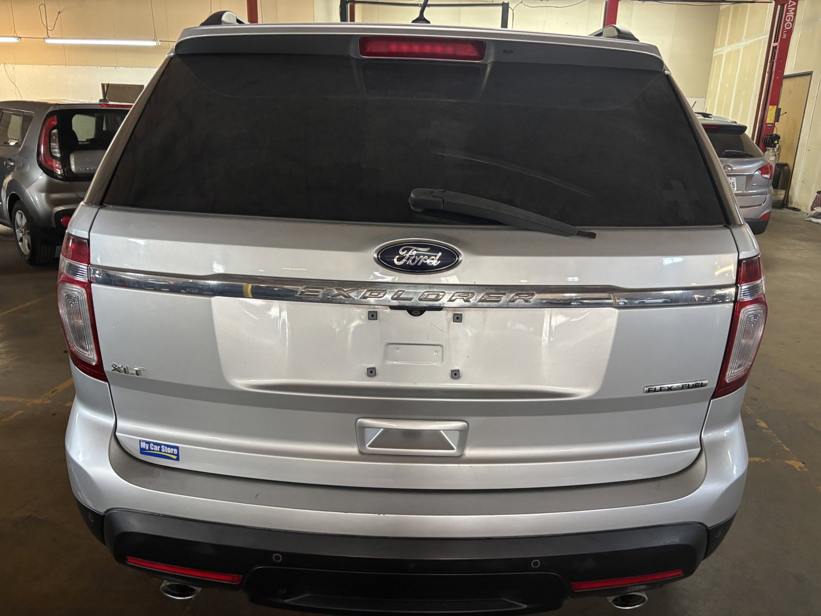 Used 2014 Ford Explorer XLT w/ Equipment Group 202A FWD image 7