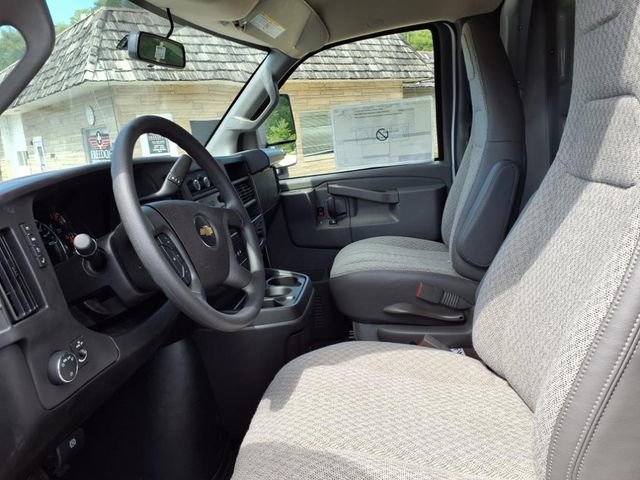 New 2025 Chevrolet Express 3500 w/ Power Convenience Package image 5