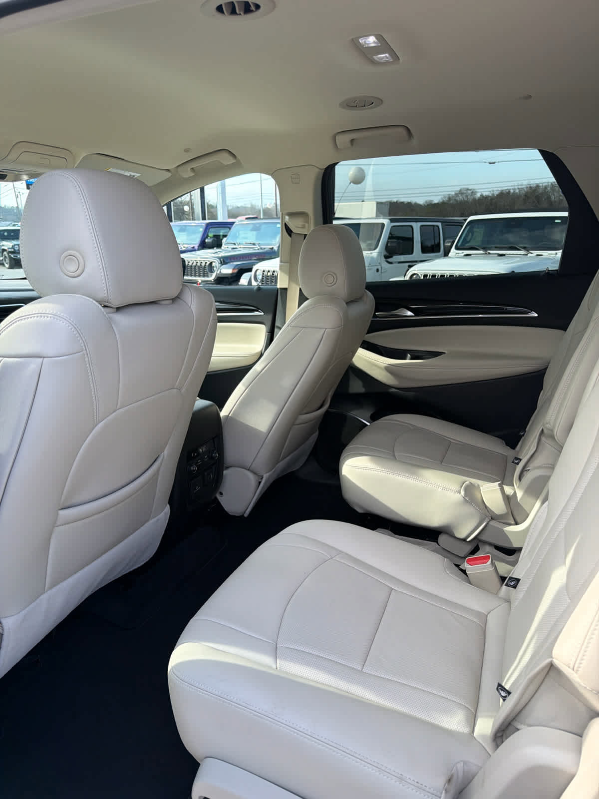 Used 2023 Buick Enclave Essence w/ Sound and Sites Package image 13