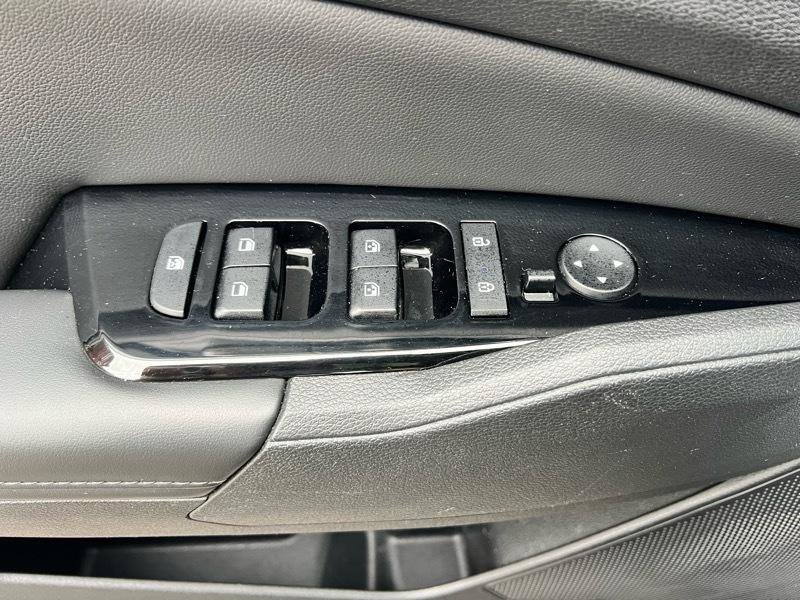 Used 2023 Kia Sportage EX FWD image 7