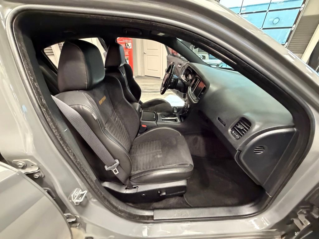 Used 2018 Dodge Charger R/T image 36
