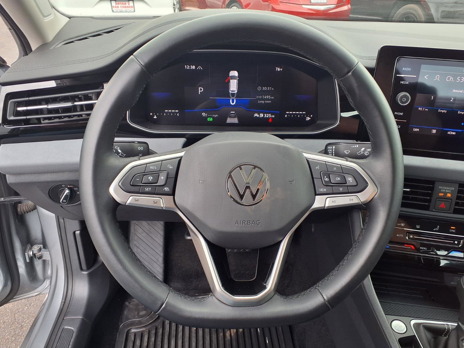 Used 2025 Volkswagen Jetta SE image 7