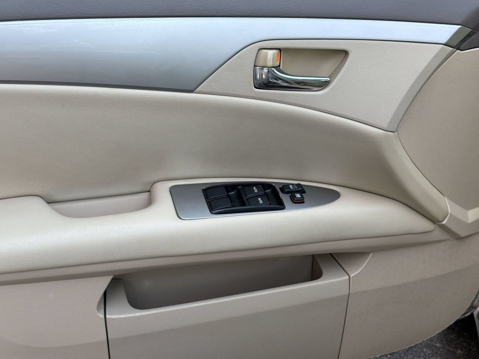 Used 2007 Toyota Avalon XL FWD image 13