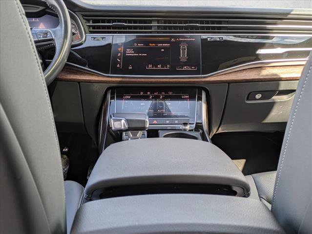 Used 2020 Audi Q8 Premium Plus w/ Premium Plus Package AWD/4WD image 16