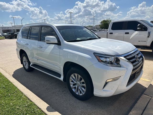 Used 2019 Lexus GX 460 Premium w/ Premium Package image 3