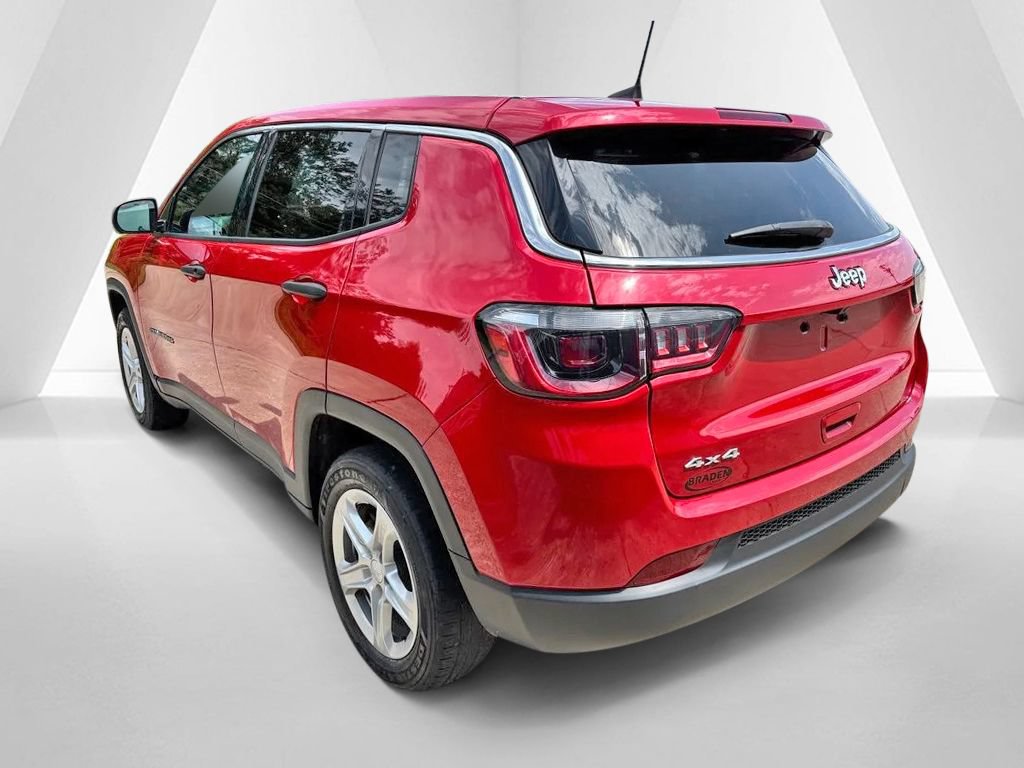 Used 2023 Jeep Compass Sport AWD/4WD image 5