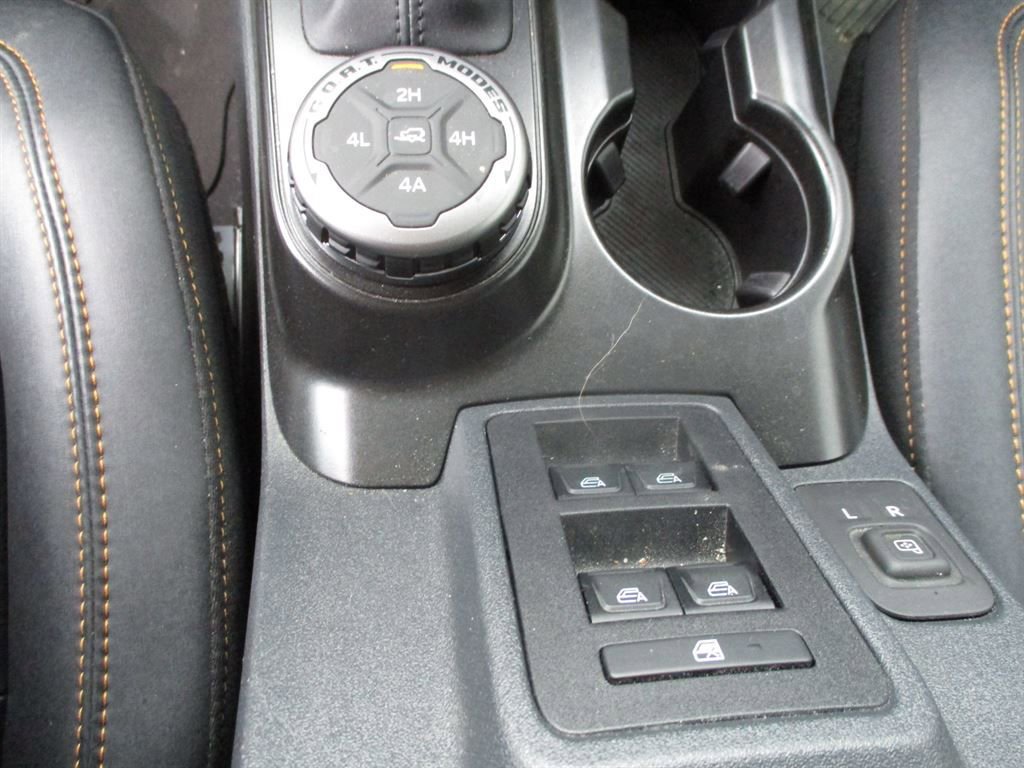 Used 2023 Ford Bronco Badlands AWD/4WD image 5