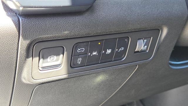 Used 2026 GMC Hummer EV SUV AWD/4WD image 17