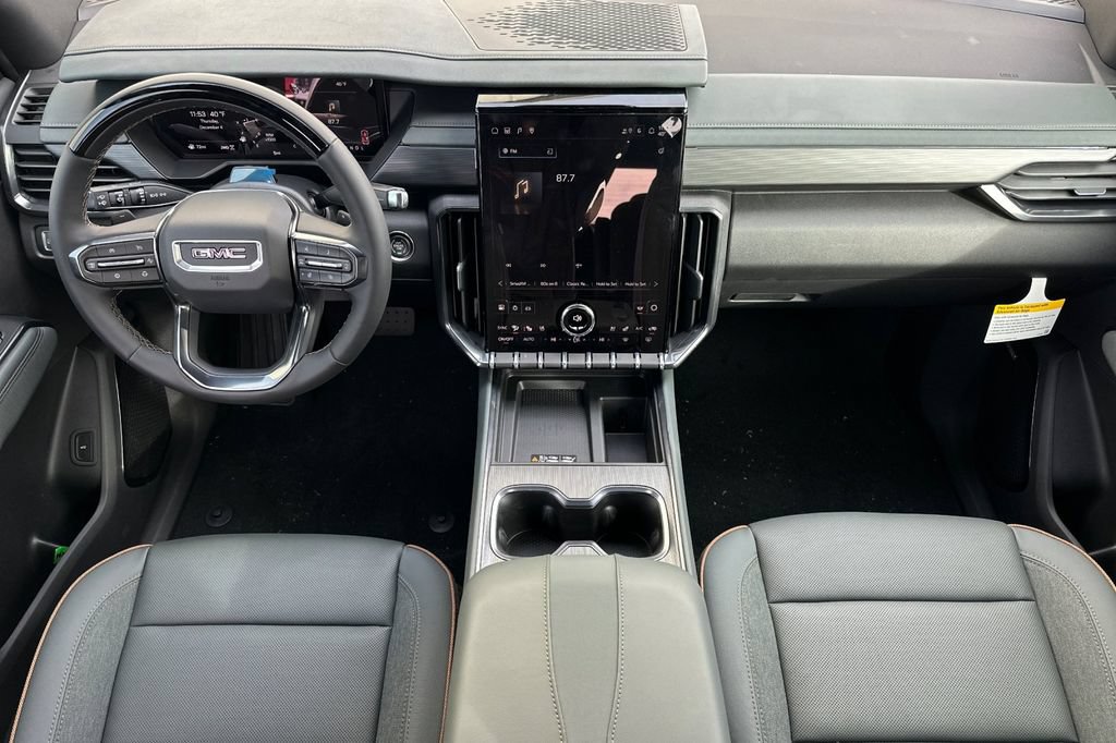 Used 2026 GMC Acadia AT4 w/ Super Cruise Package AWD/4WD image 10