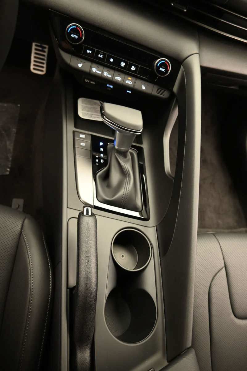 New 2026 Hyundai Elantra SEL Sport FWD image 21