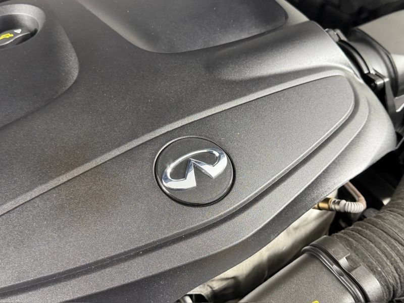 Used 2017 INFINITI QX30 FWD image 68