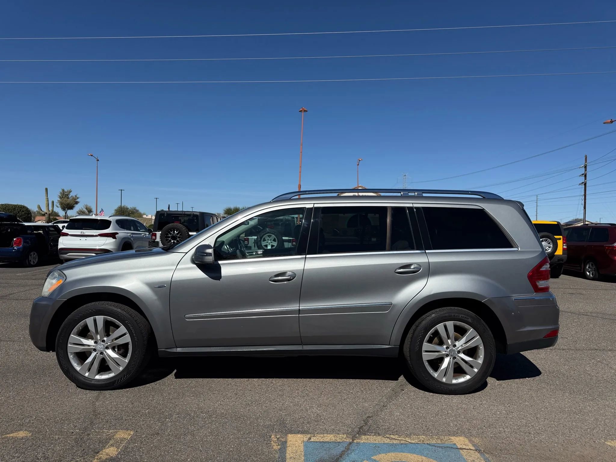 Used 2012 Mercedes-Benz GL 320 BlueTEC 4MATIC image 6