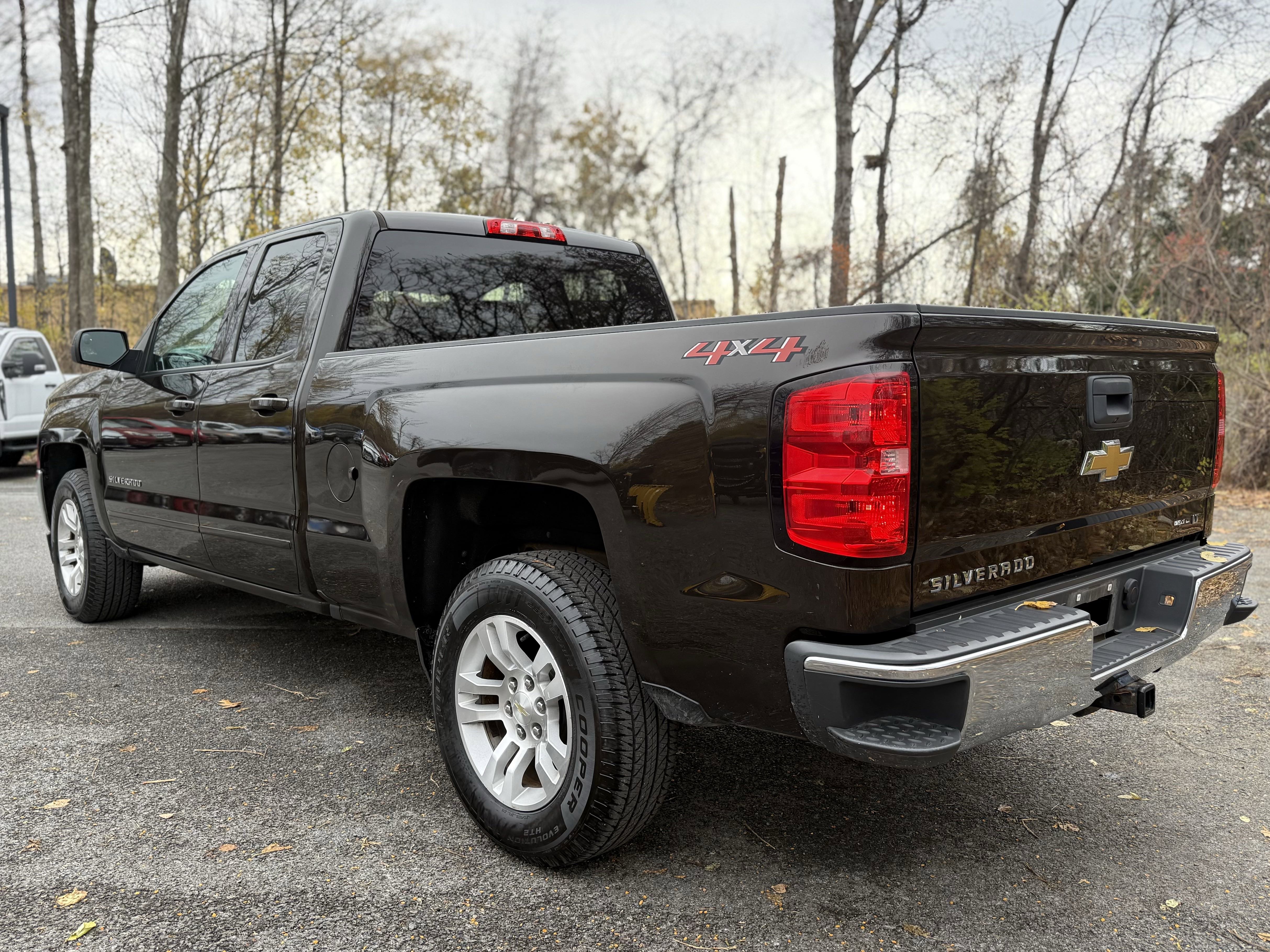 Used 2018 Chevrolet Silverado 1500 LT w/ All Star Edition image 8