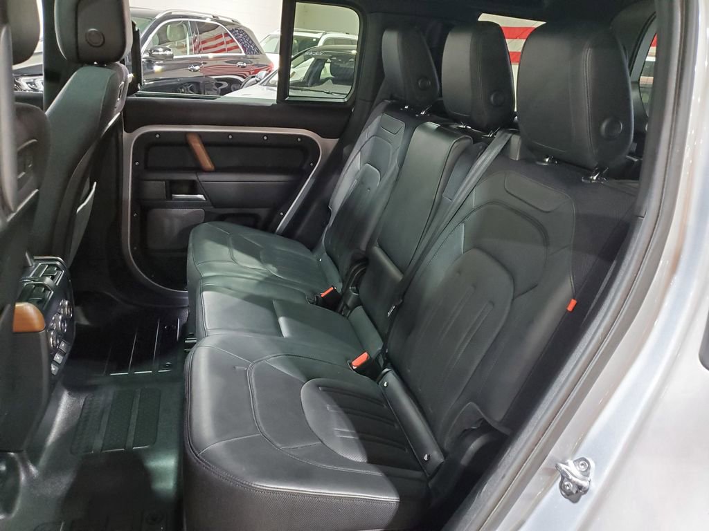 Used 2021 Land Rover Defender 110 X image 28