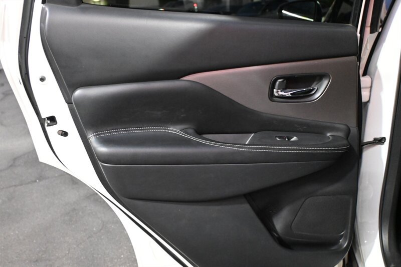 Used 2021 Nissan Murano SL w/ SL Moonroof Package AWD/4WD image 43