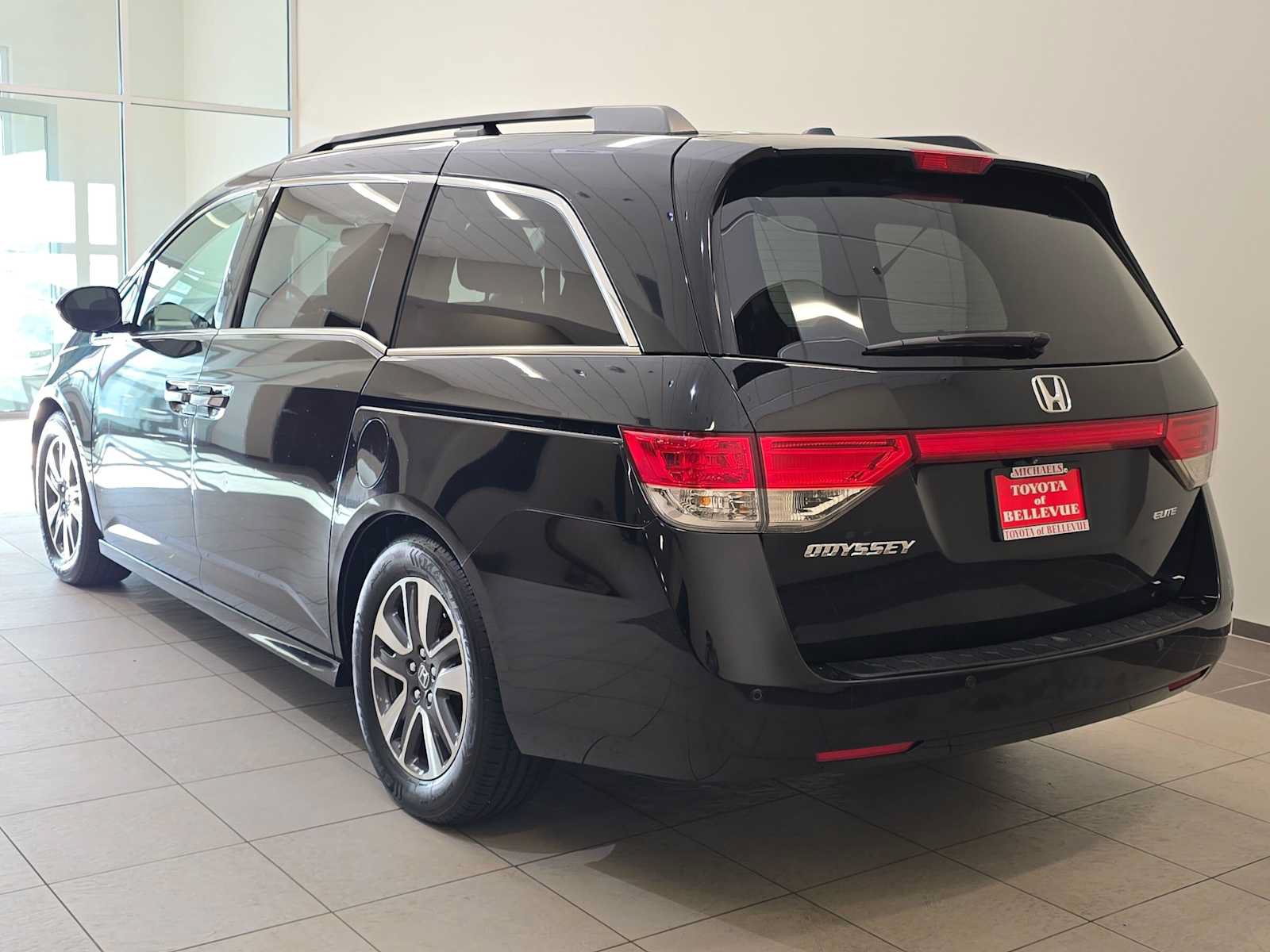 Used 2014 Honda Odyssey Touring image 4