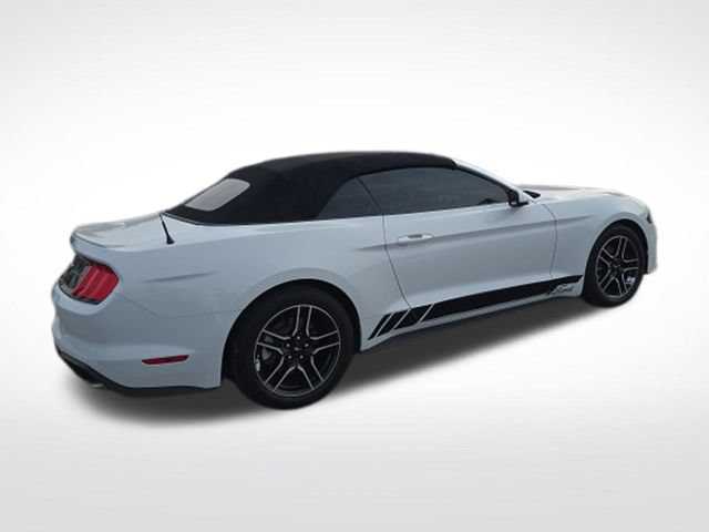 Used 2018 Ford Mustang Premium RWD image 3