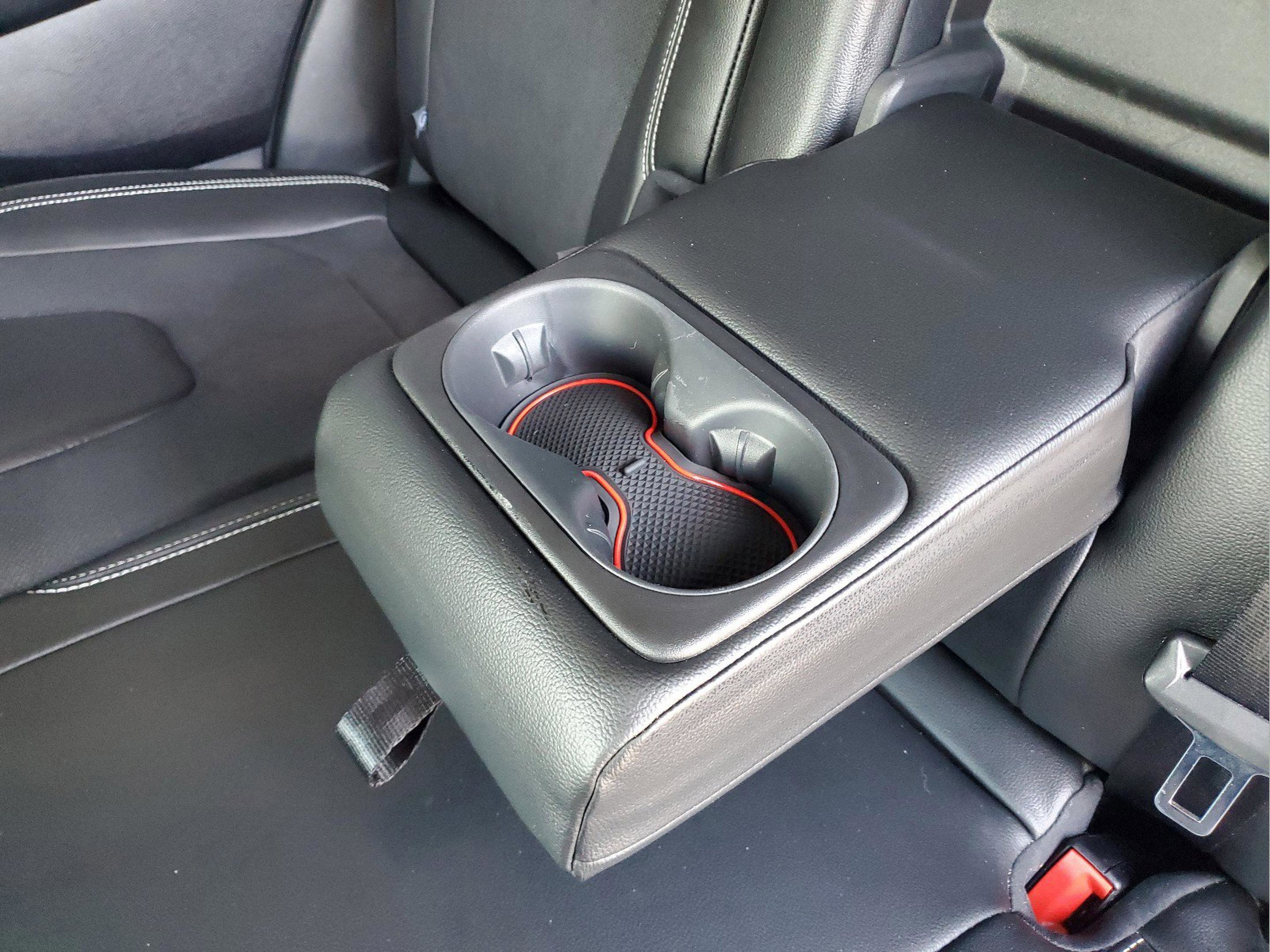 Used 2020 Ford Edge ST image 12