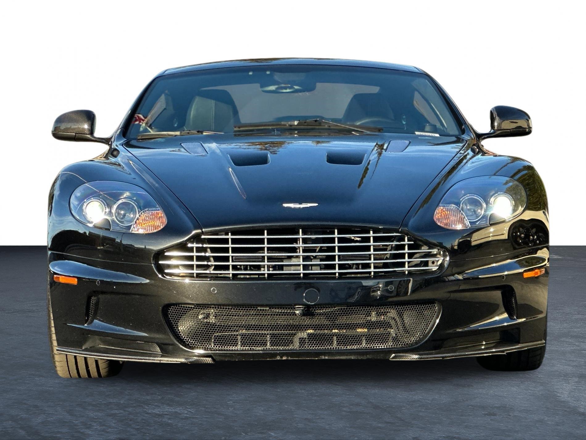 Used 2011 Aston Martin DBS Carbon Black image 7