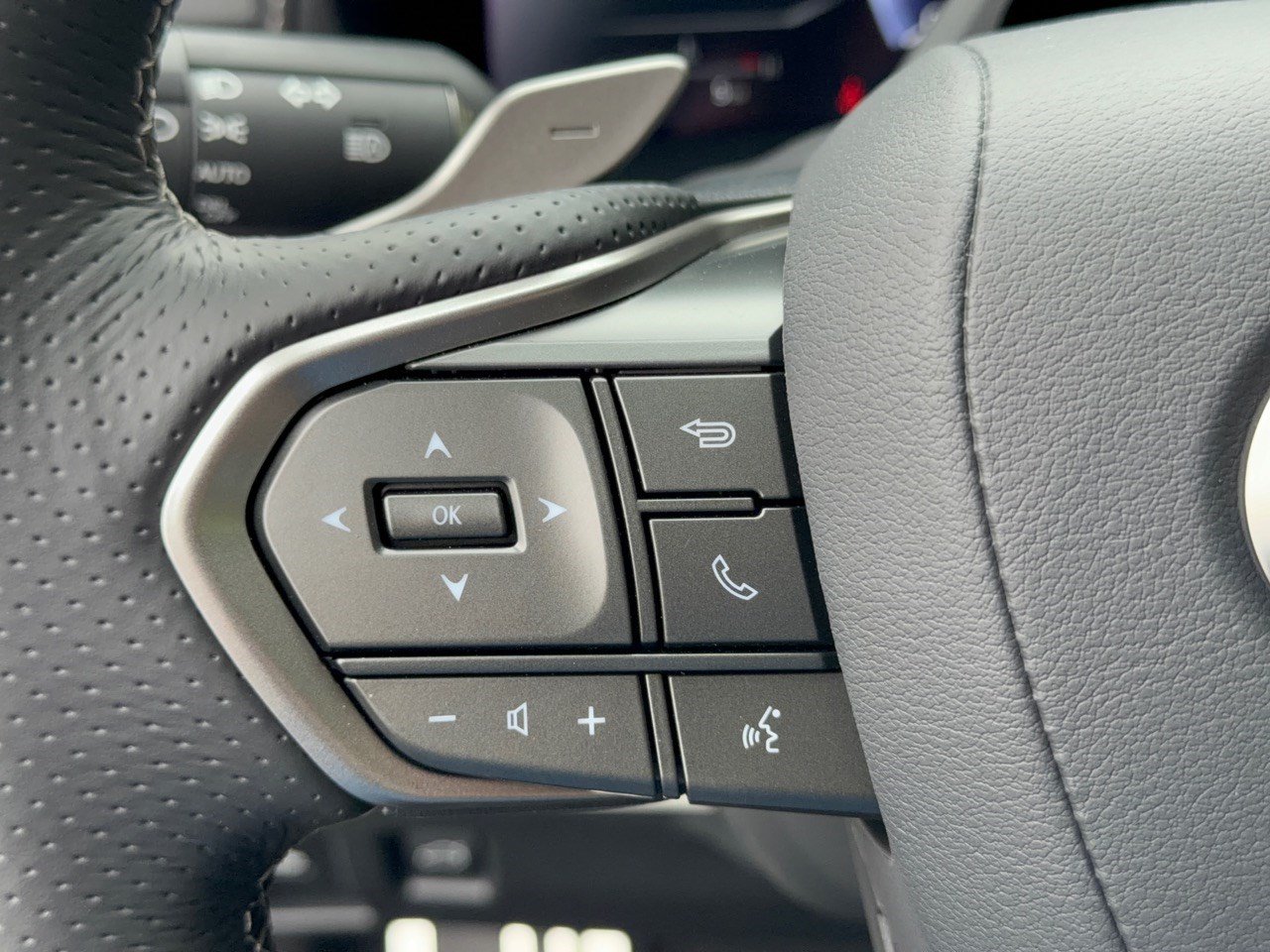 New 2026 Lexus IS 350 F Sport AWD/4WD image 18