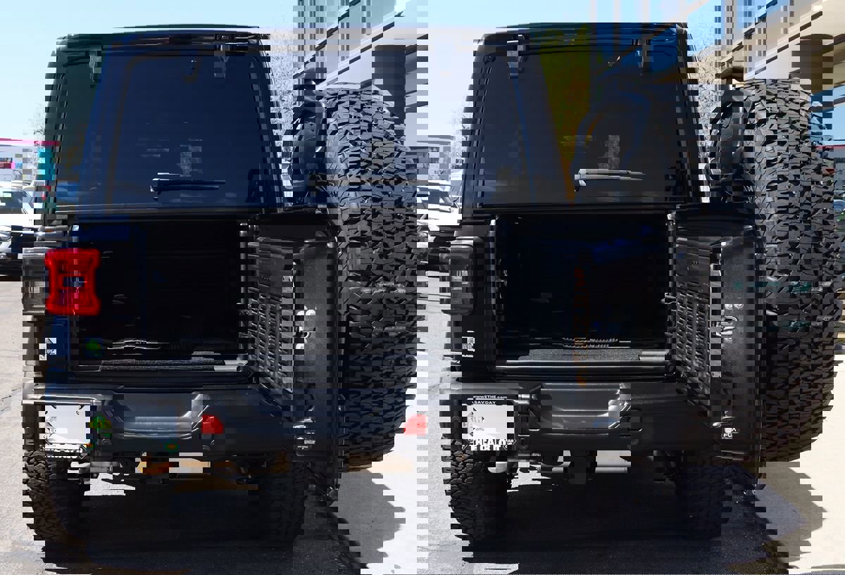 Used 2024 Jeep Wrangler Unlimited Rubicon 392 image 29