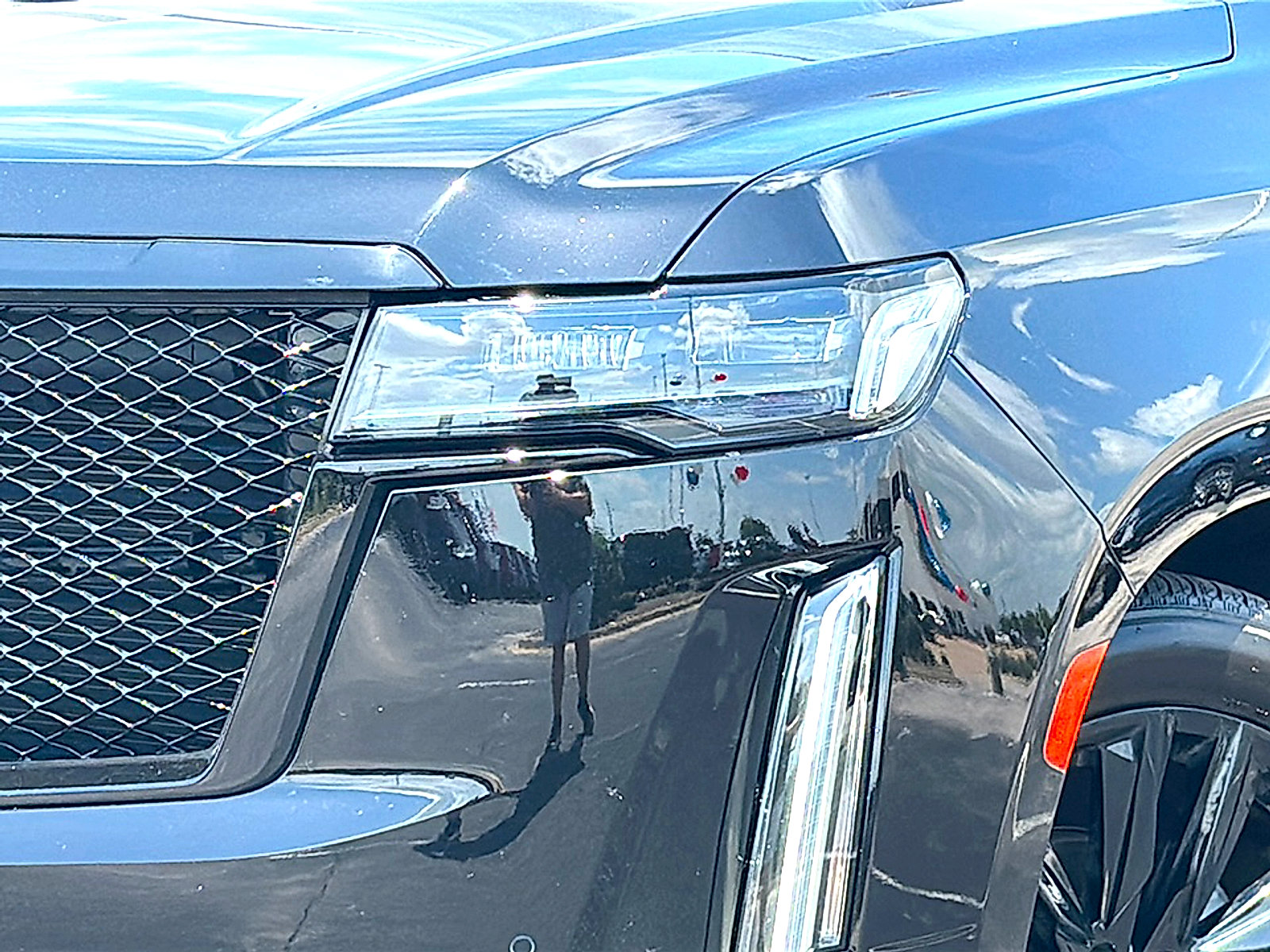 Used 2023 Cadillac Escalade Sport w/ Touring Package RWD image 4