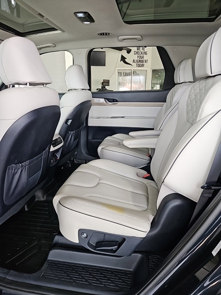 Used 2022 Hyundai Palisade Limited image 25