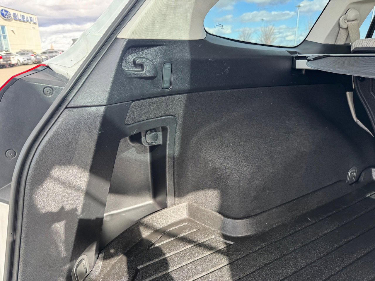 Used 2014 Subaru Outback 2.5i image 37