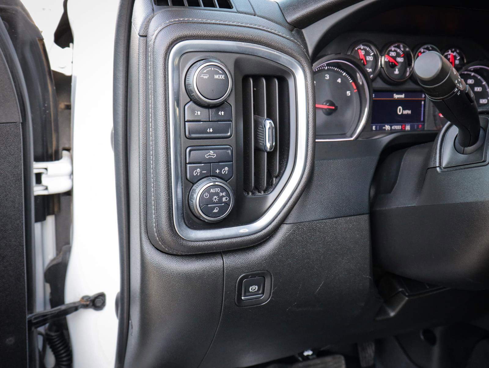 Used 2023 Chevrolet Silverado 2500 LT image 21