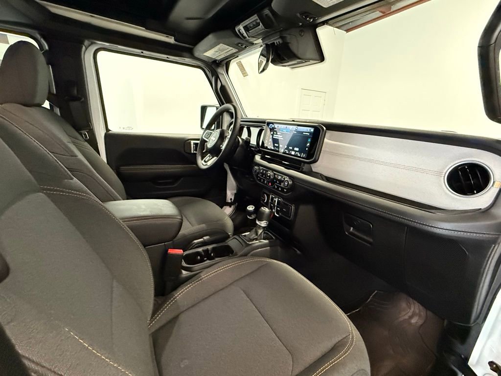 Used 2024 Jeep Wrangler Sahara w/ Safety Group image 20