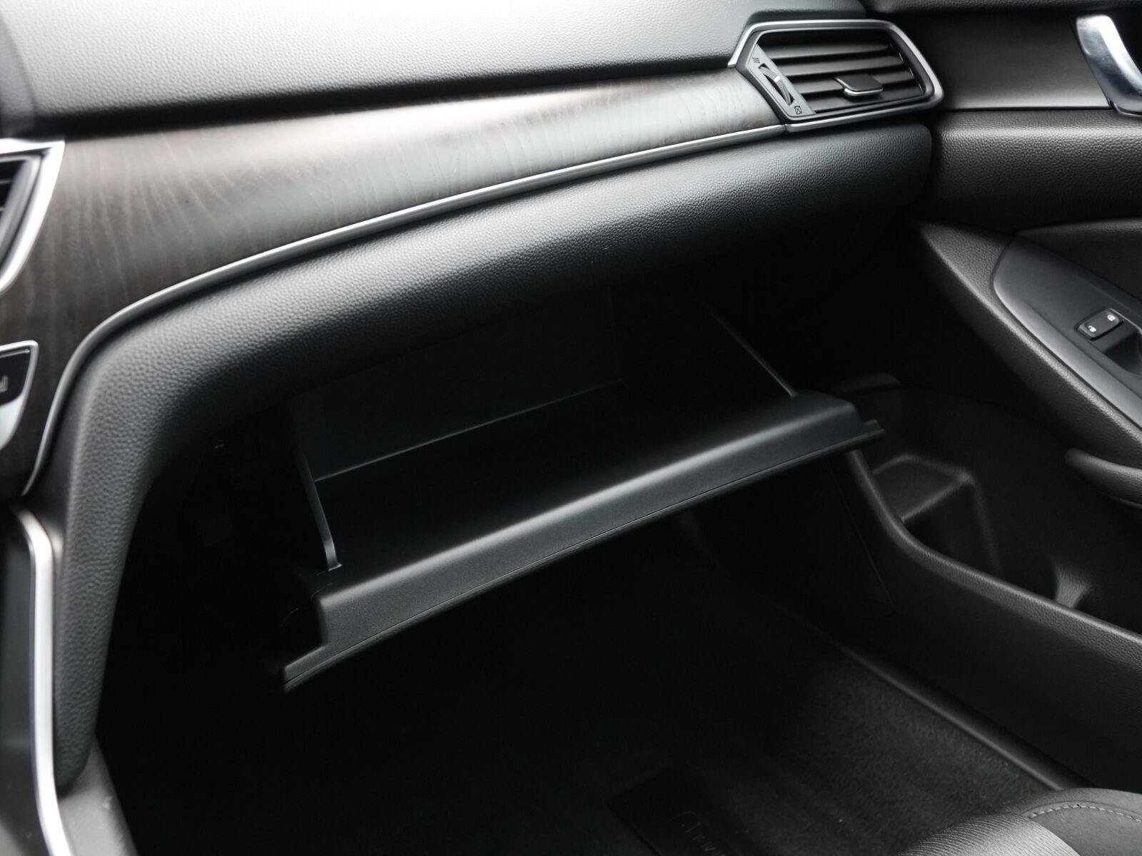 Used 2020 Honda Accord EX image 29