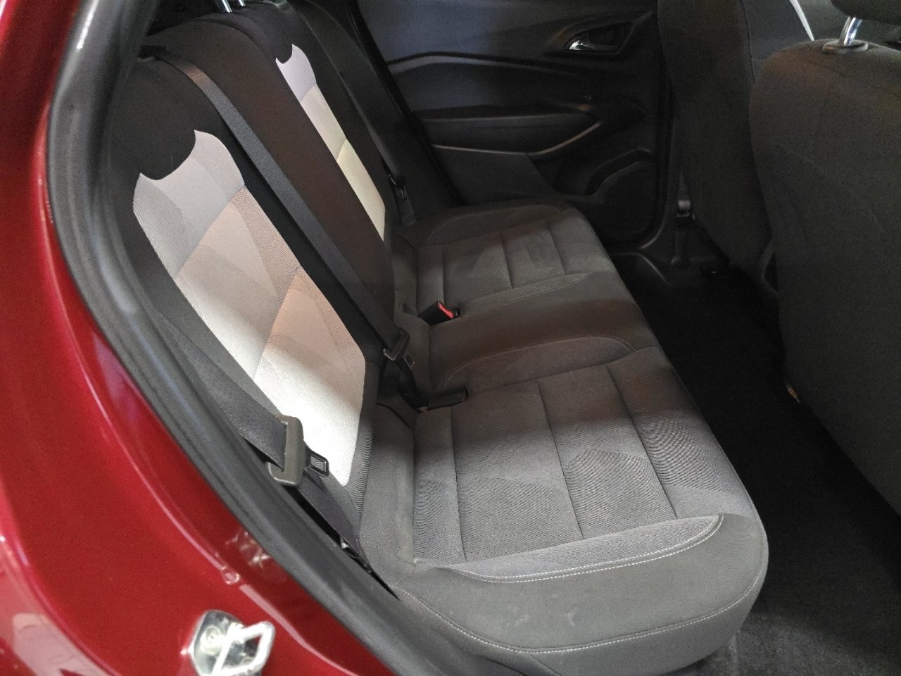 Used 2024 Chevrolet Trax RS FWD image 20