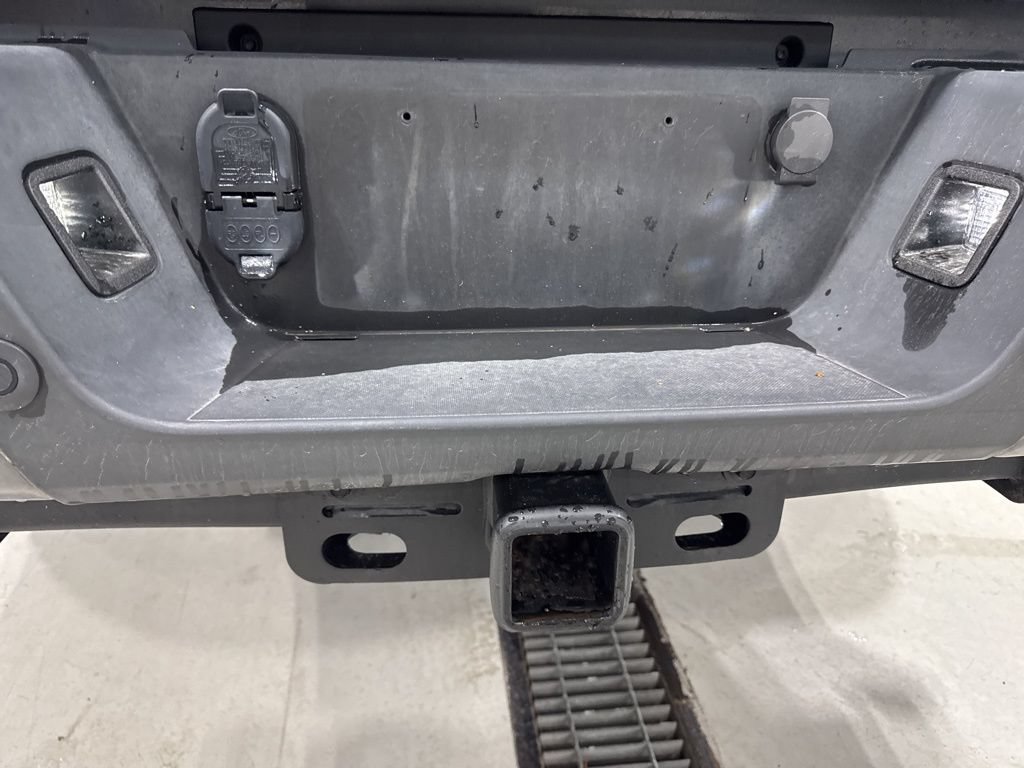 Used 2022 Ford F250 Platinum w/ Tremor Off-Road Package AWD/4WD image 9