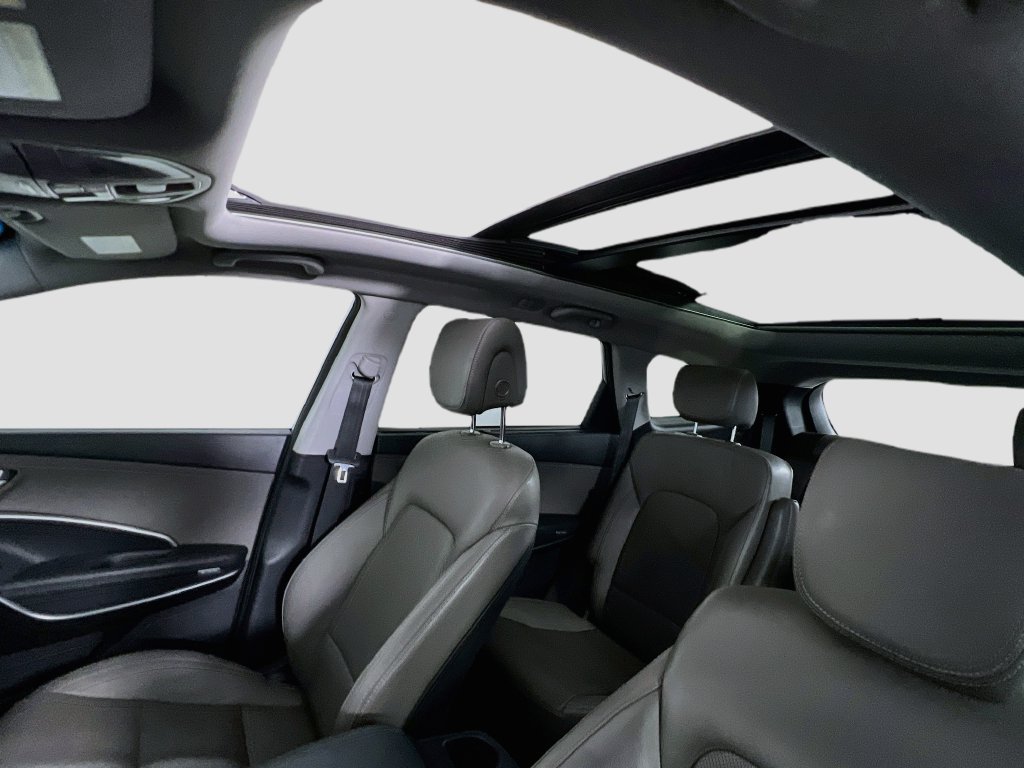 Used 2019 Hyundai Santa Fe XL AWD/4WD image 22