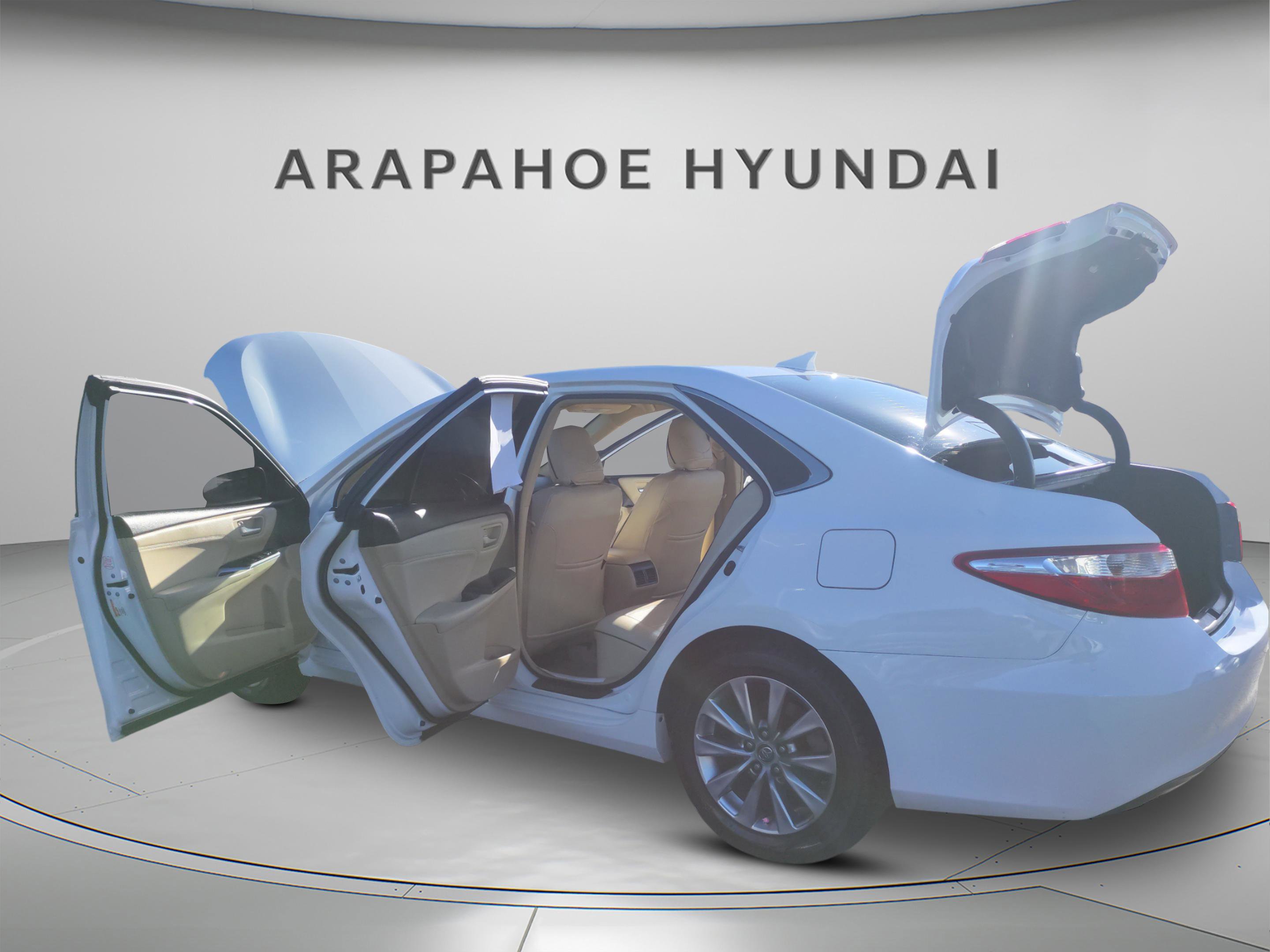 Used 2017 Toyota Camry XLE image 4