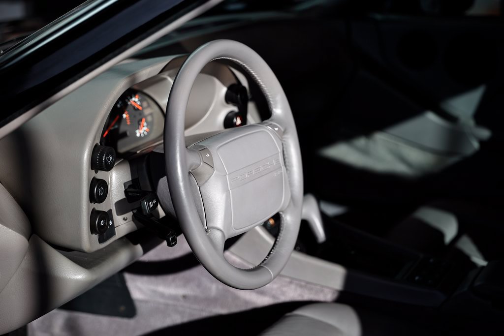Used 1994 Porsche 928 GTS RWD image 23