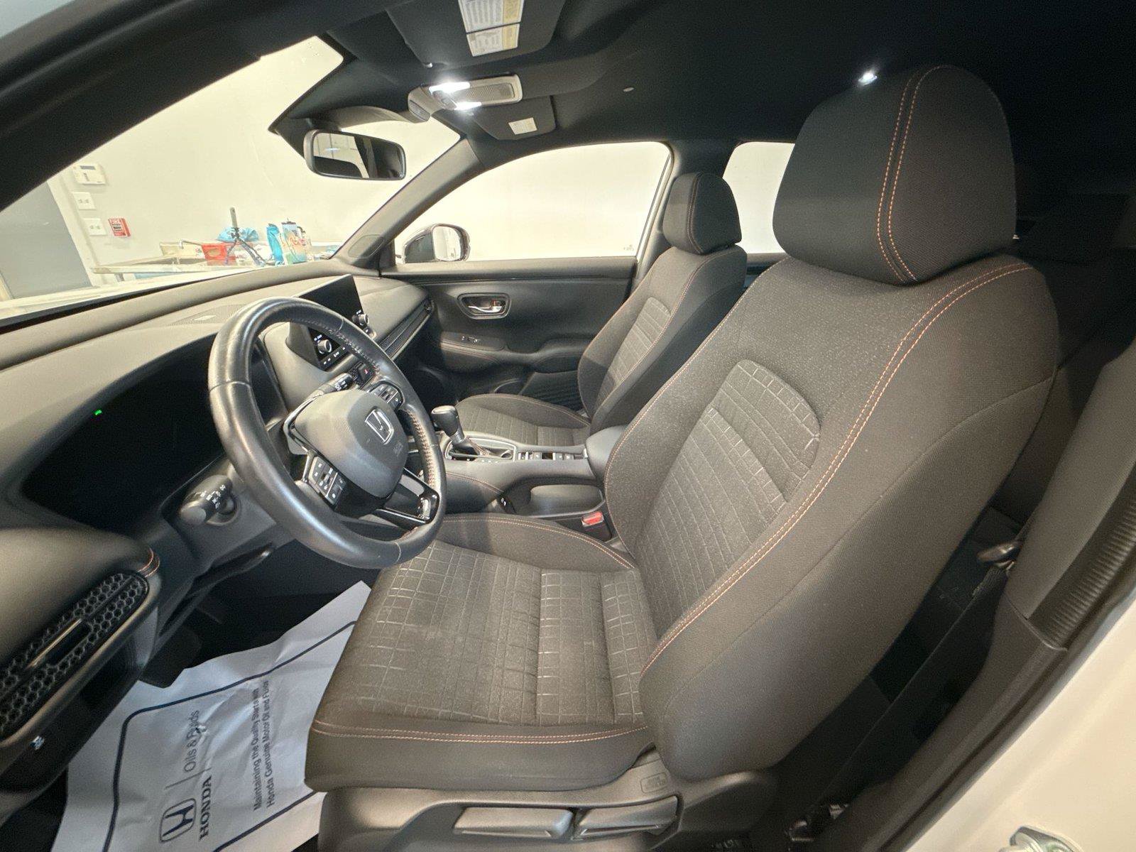 Used 2024 Honda HR-V Sport image 12