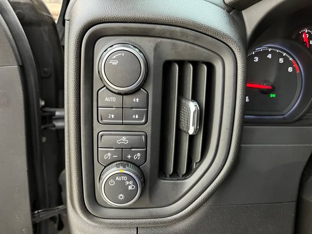 Used 2021 Chevrolet Silverado 1500 Custom Trail Boss w/ LPO, Dark Essentials Package AWD/4WD image 31