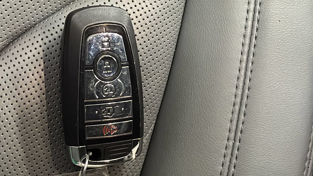 Used 2023 Lincoln Nautilus Reserve AWD/4WD image 44