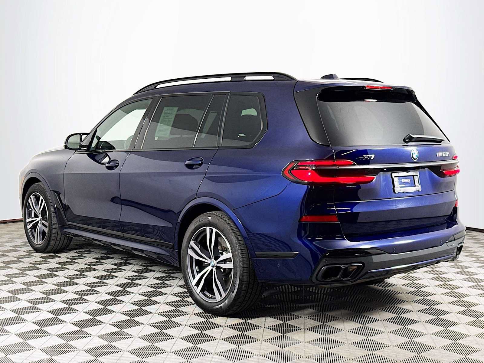 Used 2026 BMW X7 M60i AWD/4WD image 7